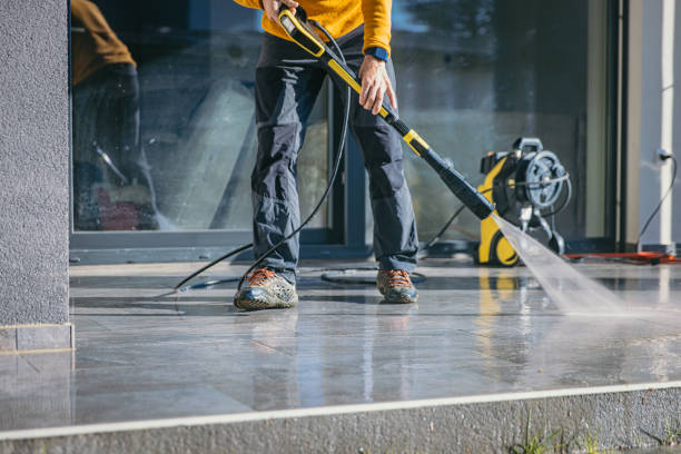 Why Choose Our Certified Pressure Washing Experts for Your Project Needs in Lake Wales, FL?